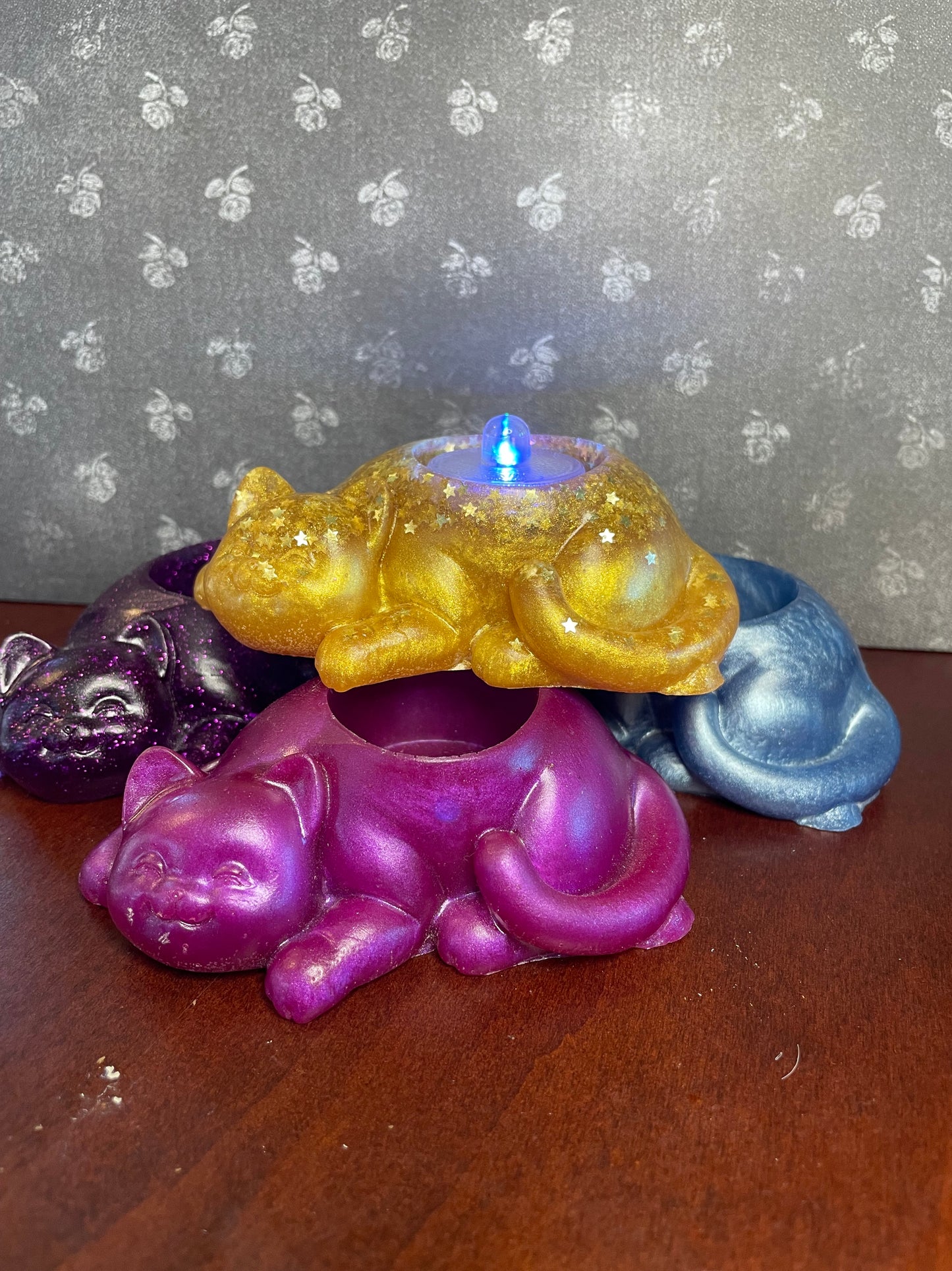Kitty T-light candle holder